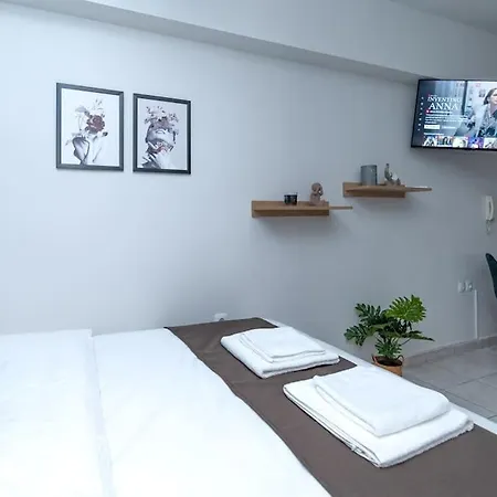 Center アパート